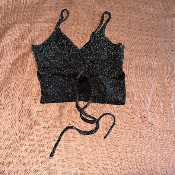 NWOT Black shimmer tie back crop tank - Picture 6 of 6